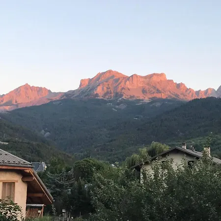 Meyronnes 3 Vue Degagee Montagnes Apartment